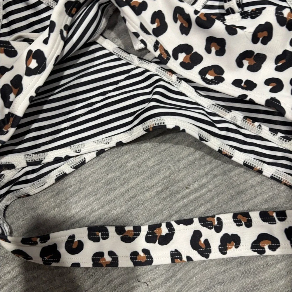 Tucker + Tate Girls Leopard Print Bikini Two Piece‎ Swimsuit Size 10 White Black